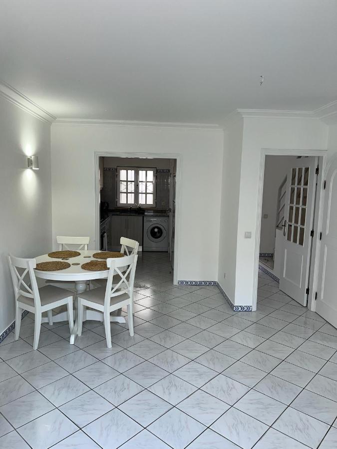 Relaxing 2 Bedroom House 5 Minutes Away From Vilamoura Marina 奎特里拉 外观 照片
