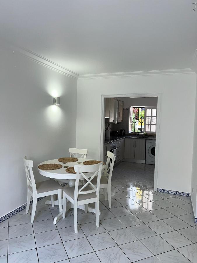 Relaxing 2 Bedroom House 5 Minutes Away From Vilamoura Marina 奎特里拉 外观 照片