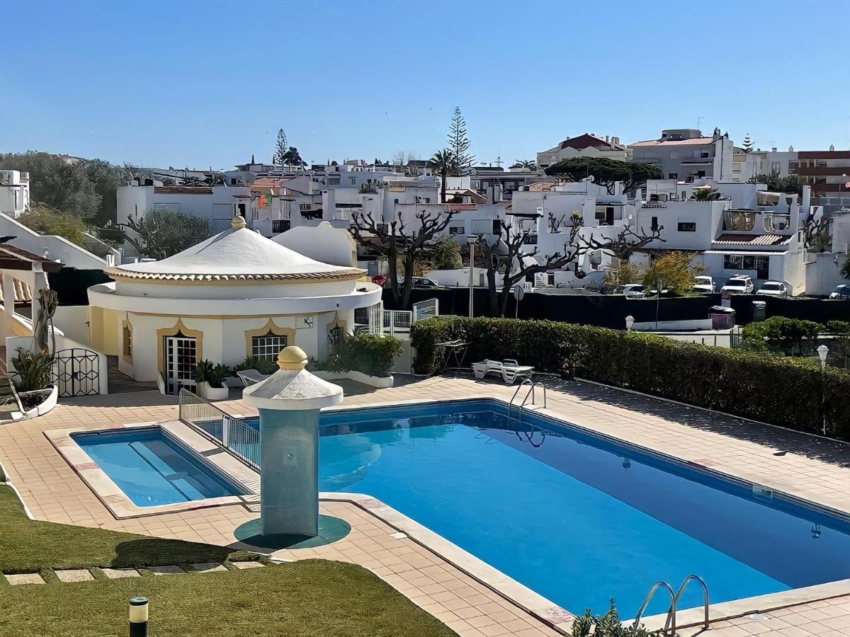Relaxing 2 Bedroom House 5 Minutes Away From Vilamoura Marina 奎特里拉 外观 照片